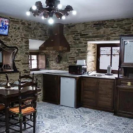 Hébergement de vacances Casa Mameleiro E Casa Do Quintal A Pontenova