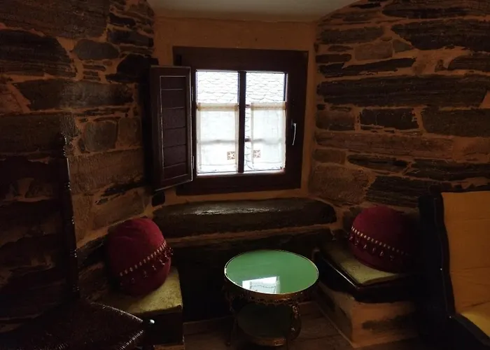 Semesterbostad Casa Mameleiro E Casa Kintal A Pontenova