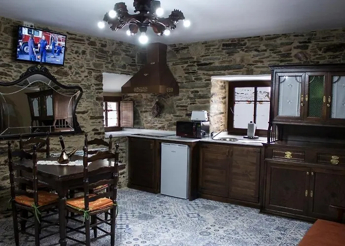 Semesterbostad Casa Mameleiro E Casa Kintal A Pontenova